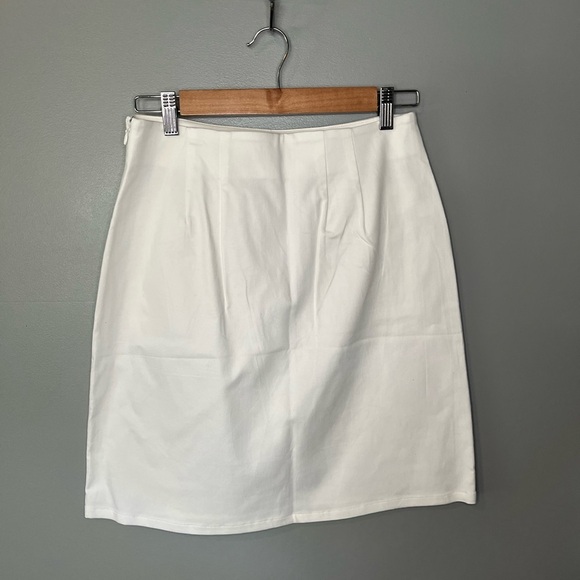 NWT LOFT Button Pocket Shift Skirt - Picture 3 of 9